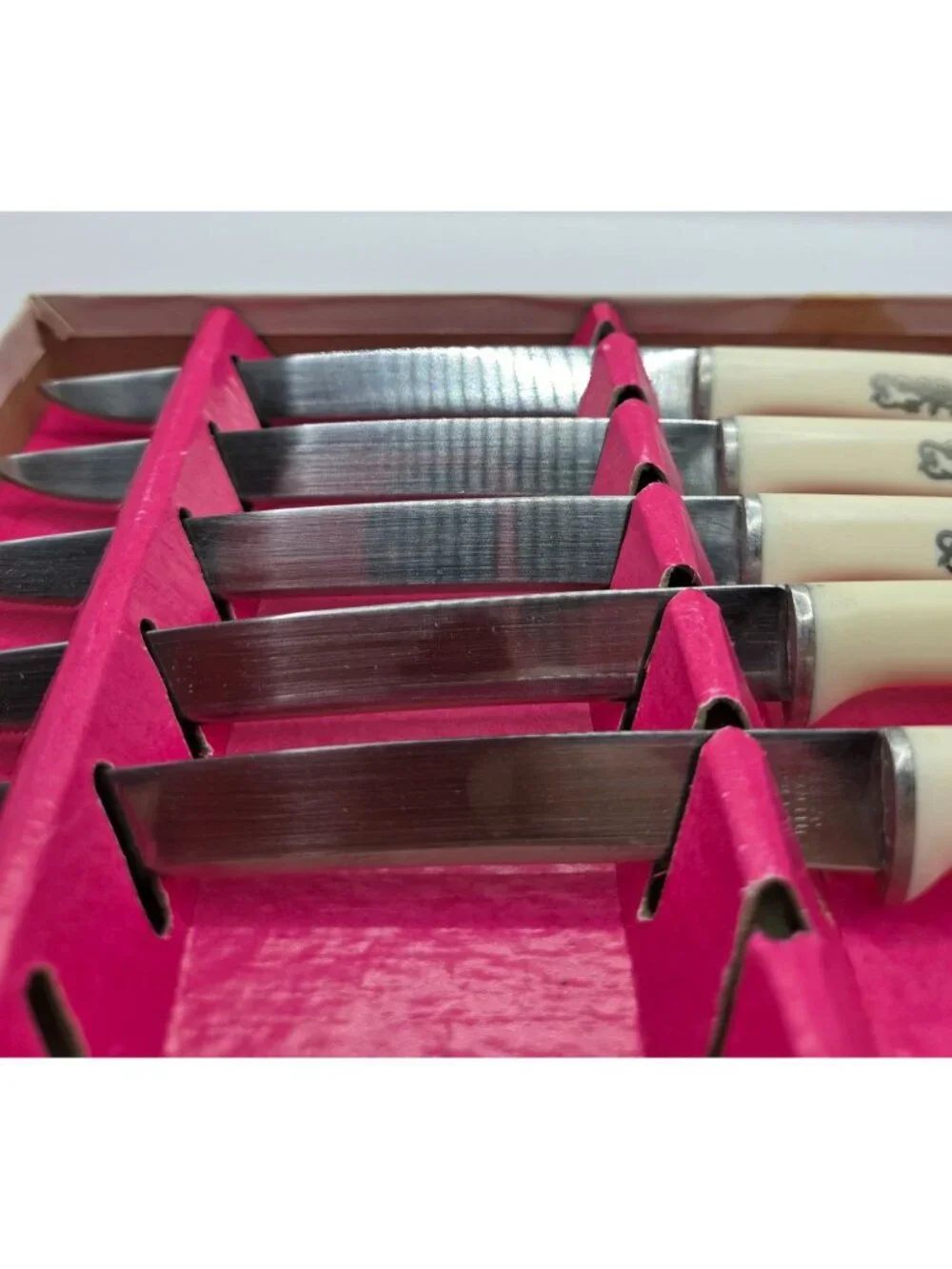Vtg Regent Sheffield Vintage Steak Knife Set of 5 Ornate Handles In Original Box